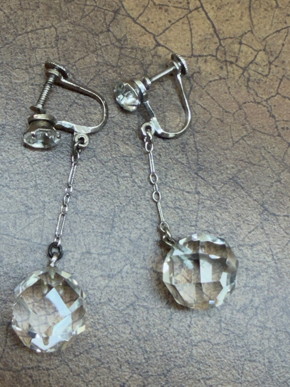 Classic silver Quartz Drop Clip-On Earrings - Clear